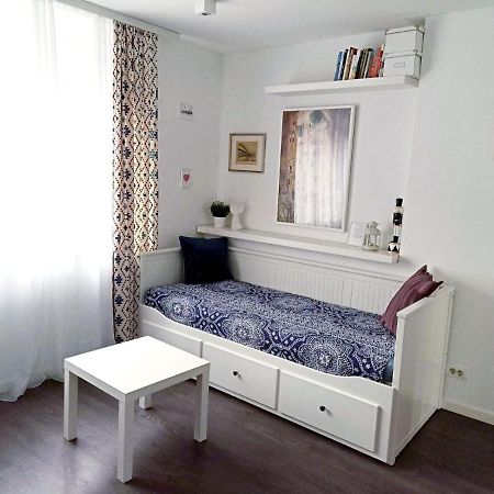 Appartamento Bright Heart - Downtown Belgrado Esterno foto